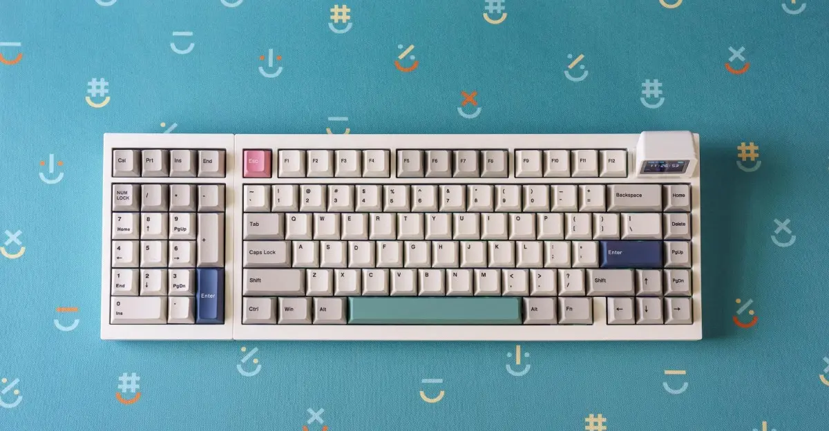 Hey number pad lovers, this is a keyboard we can finally agree on