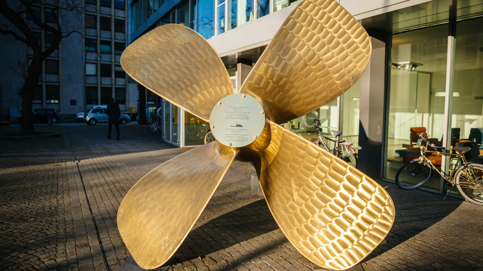Industrial Heist Proves Tugboat Propellers Are Worth Way More Than You'd Think