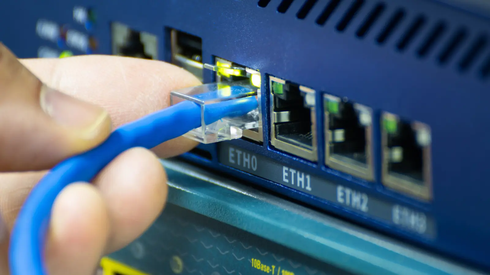 What Is The Ethernet Port On A Wi-Fi Extender Used For?